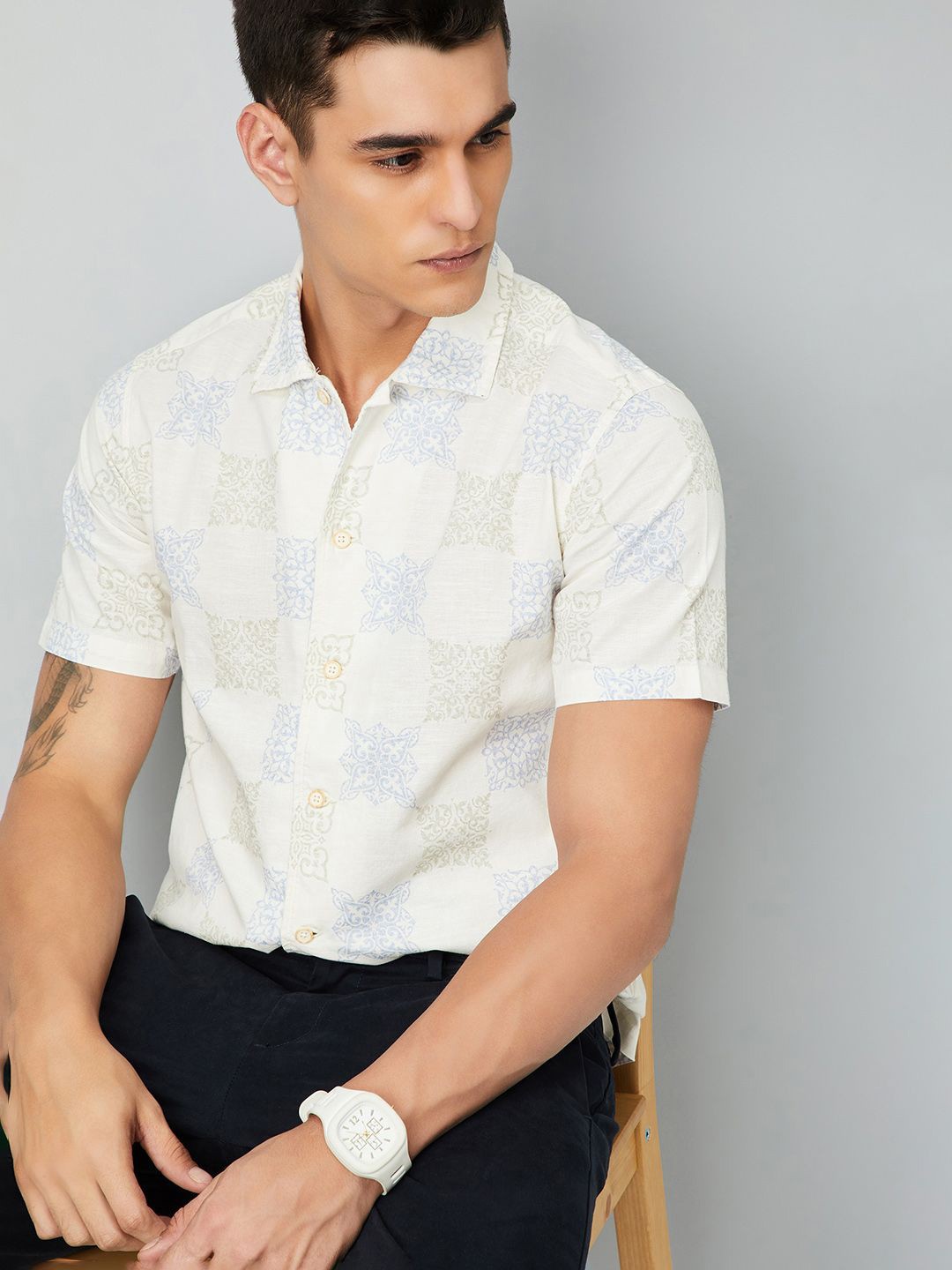

max Men Opaque Printed Casual Shirt, Beige