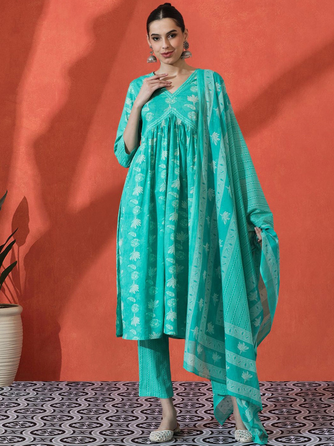 

Sangria Floral Printed A-Line Pure Cotton Kurta With Trousers & Dupatta, Teal