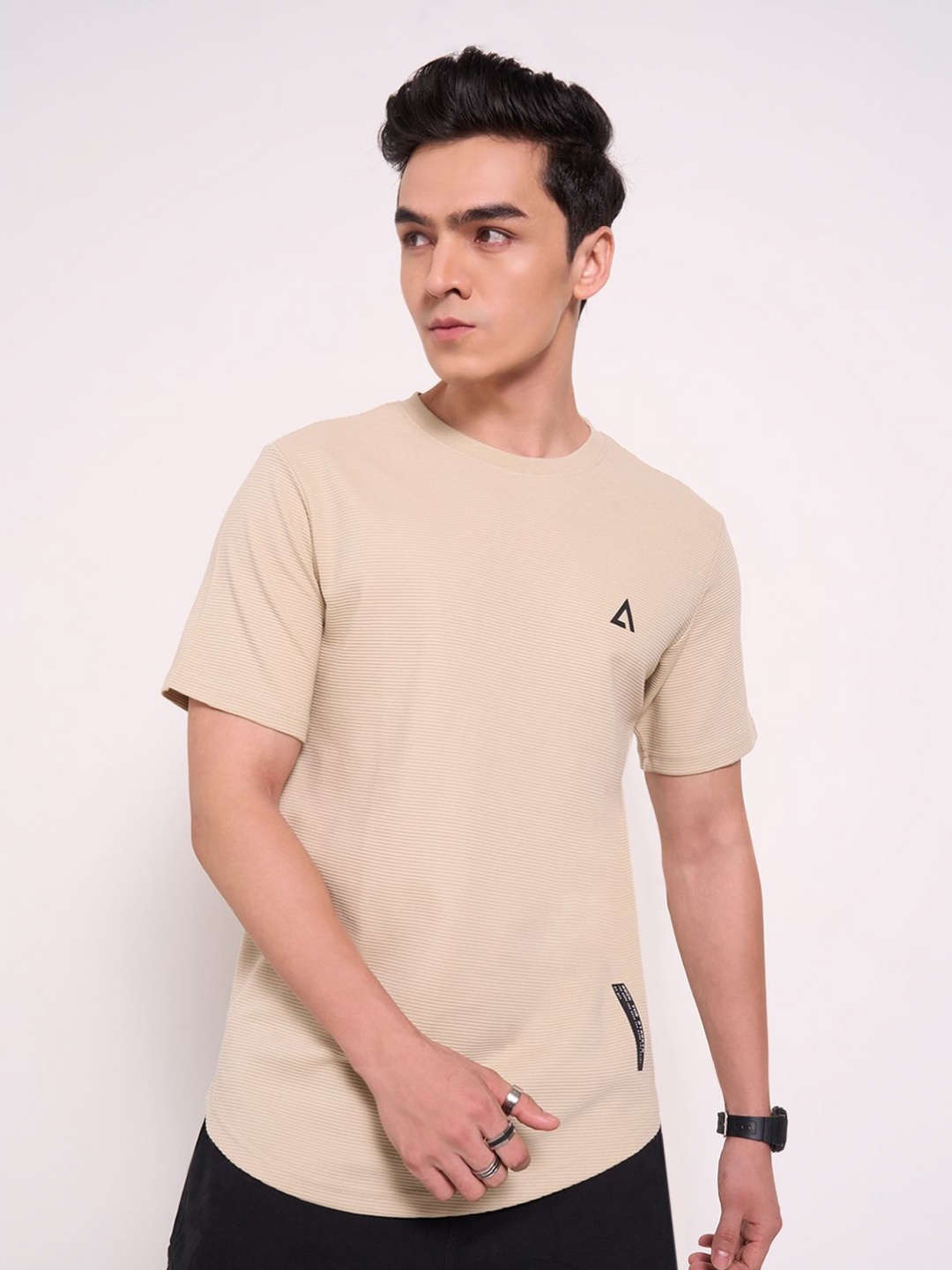 

Street 808 by Pantaloons Men Applique T-shirt, Brown