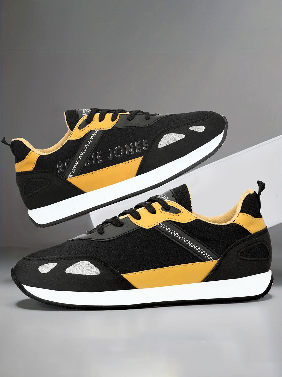 

LABBIN Men Colourblocked Lace-Ups PU Sneakers, Black