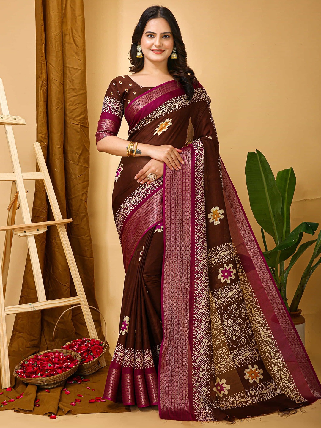 

Mitera Ethnic Motifs Zari Art Silk Banarasi Saree, Brown