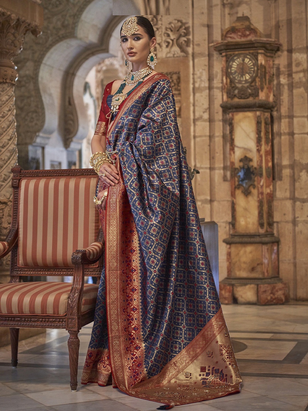 

MAHALASA Ethnic Motifs Zari Pure Silk Kanjeevaram Saree, Navy blue