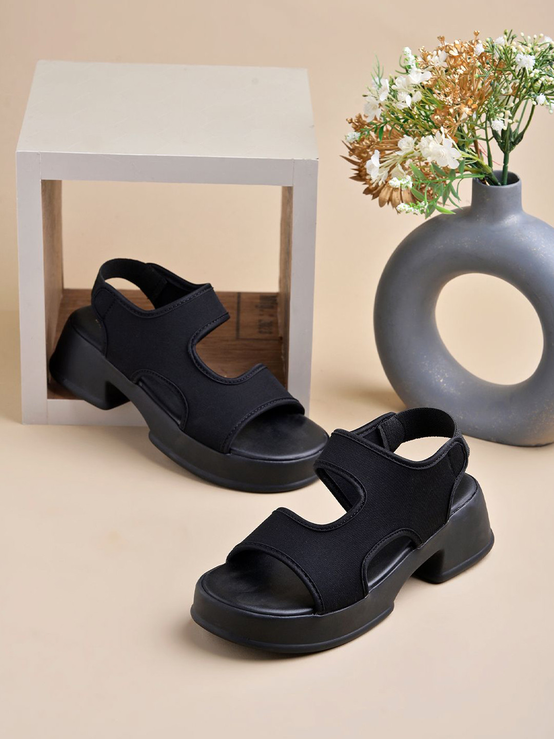 

Shoetopia Girls Platform Sandals, Black