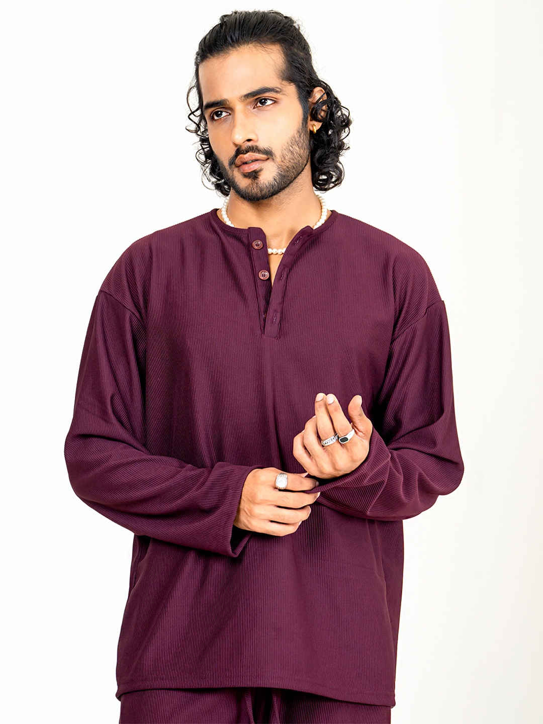 

Tistabene Men T-shirt, Maroon