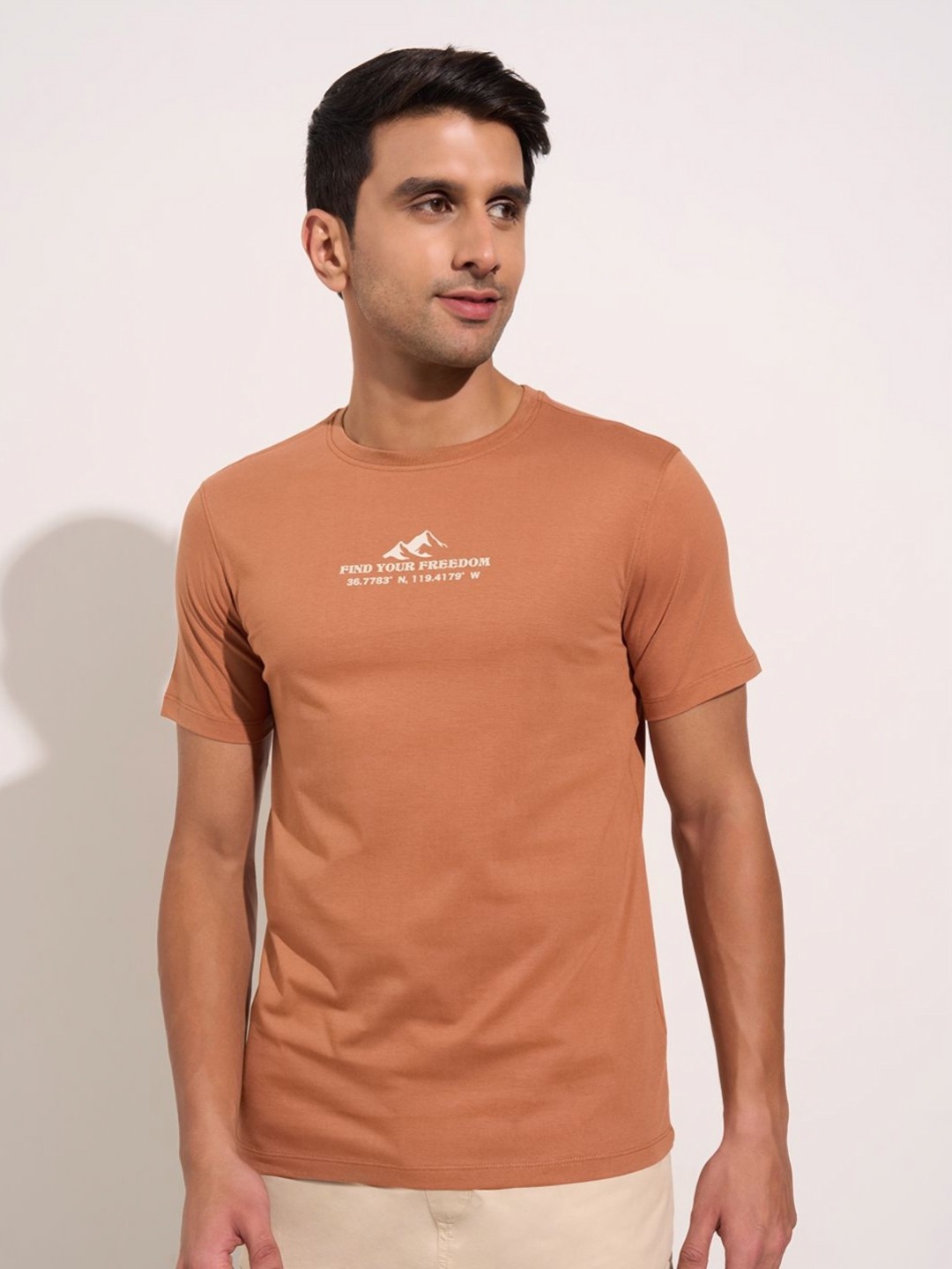 

7 Alt by Pantaloons Men Printed Slim Fit T-shirt, Nude