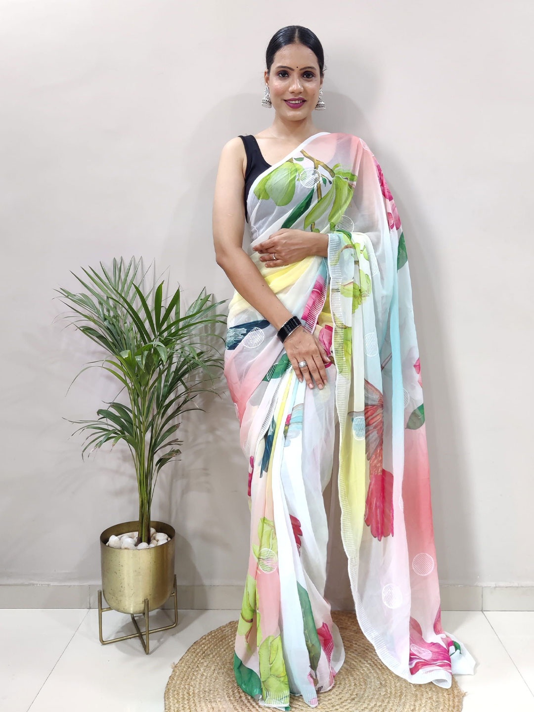 

Mitera Sequinned Art Silk Saree, White