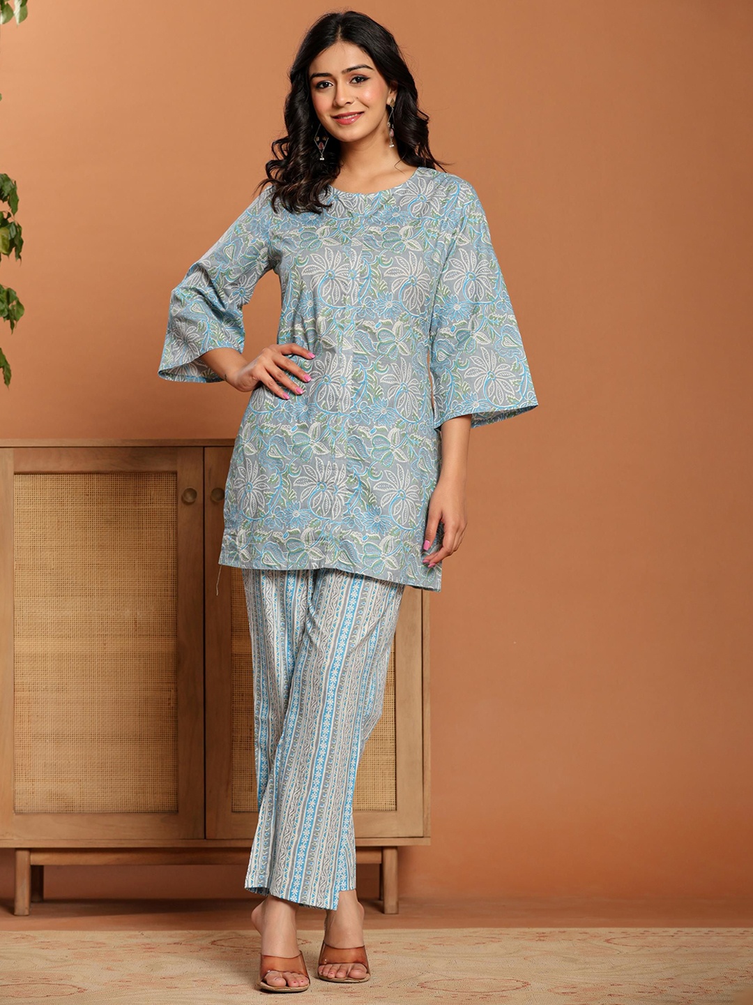 

Ragavi Printed Pure Cotton Tunic With Trouser Co-Ords, Blue