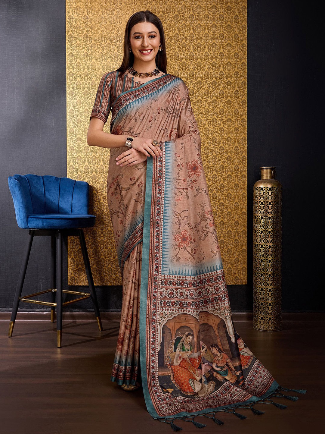 

DIVASTRI Silk Blend Sambalpuri Saree, Peach