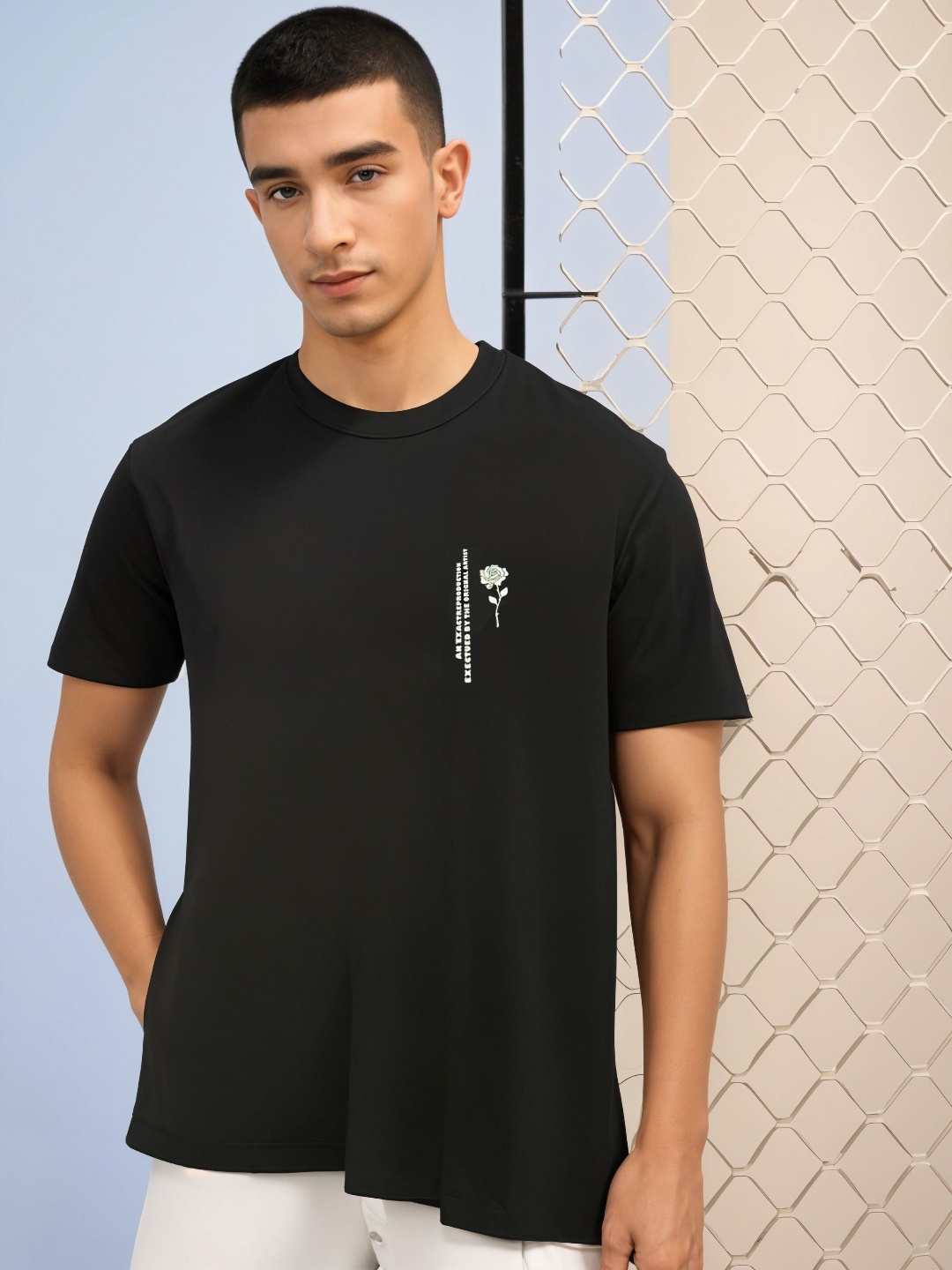 

MACK JONNEY Men Printed Pockets T-shirt, Black