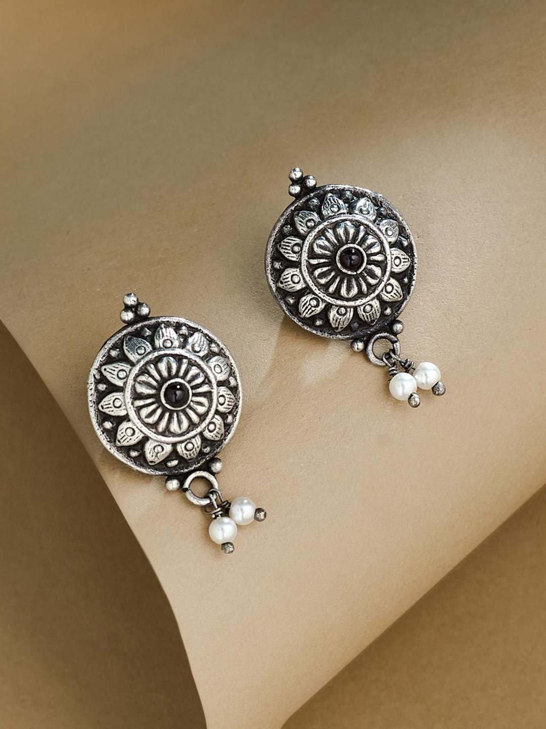 

Fabindia Studs Earrings, Silver