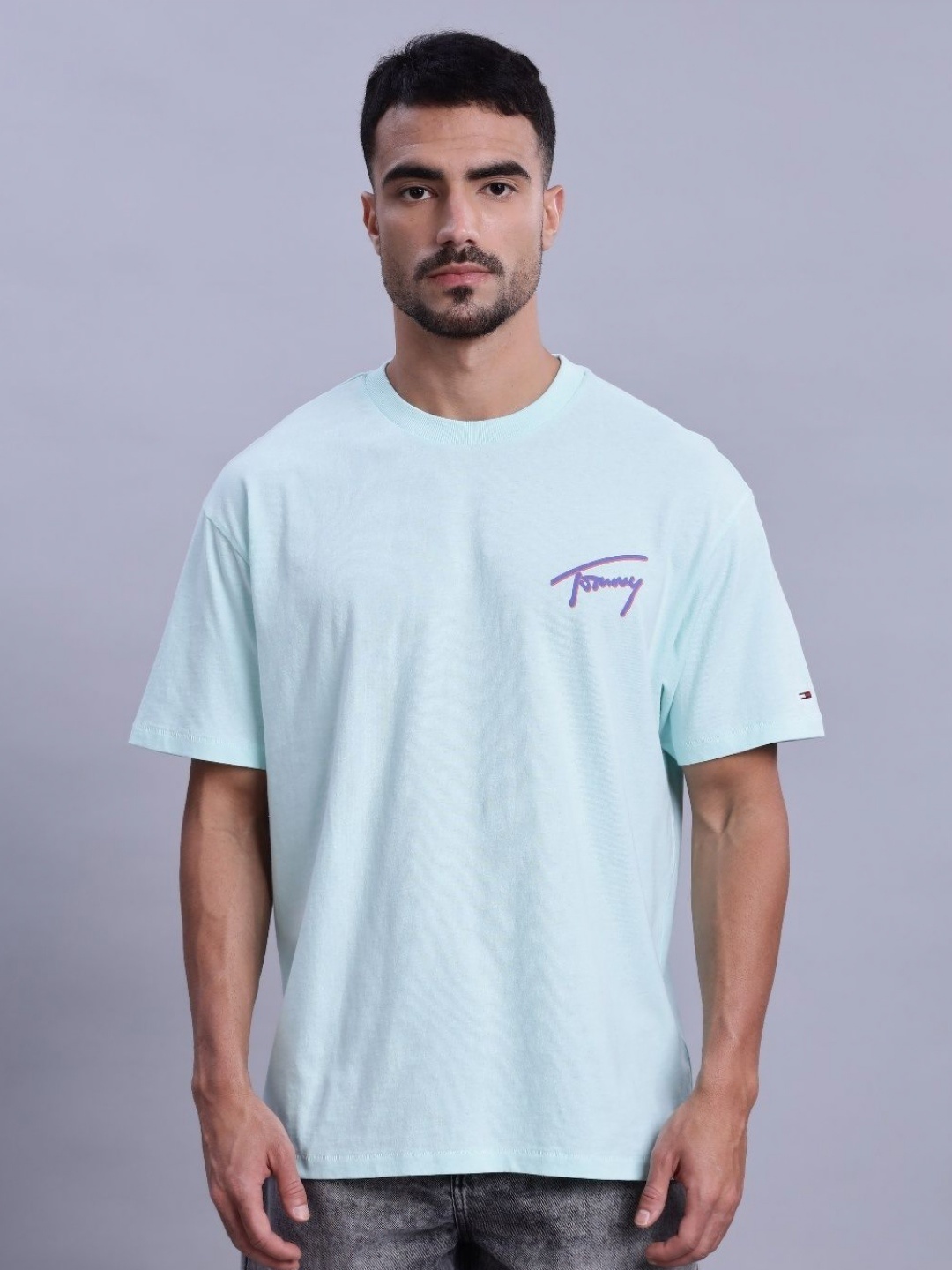 

Tommy Hilfiger Men Typography Printed Drop-Shoulder Sleeves T-shirt, Green