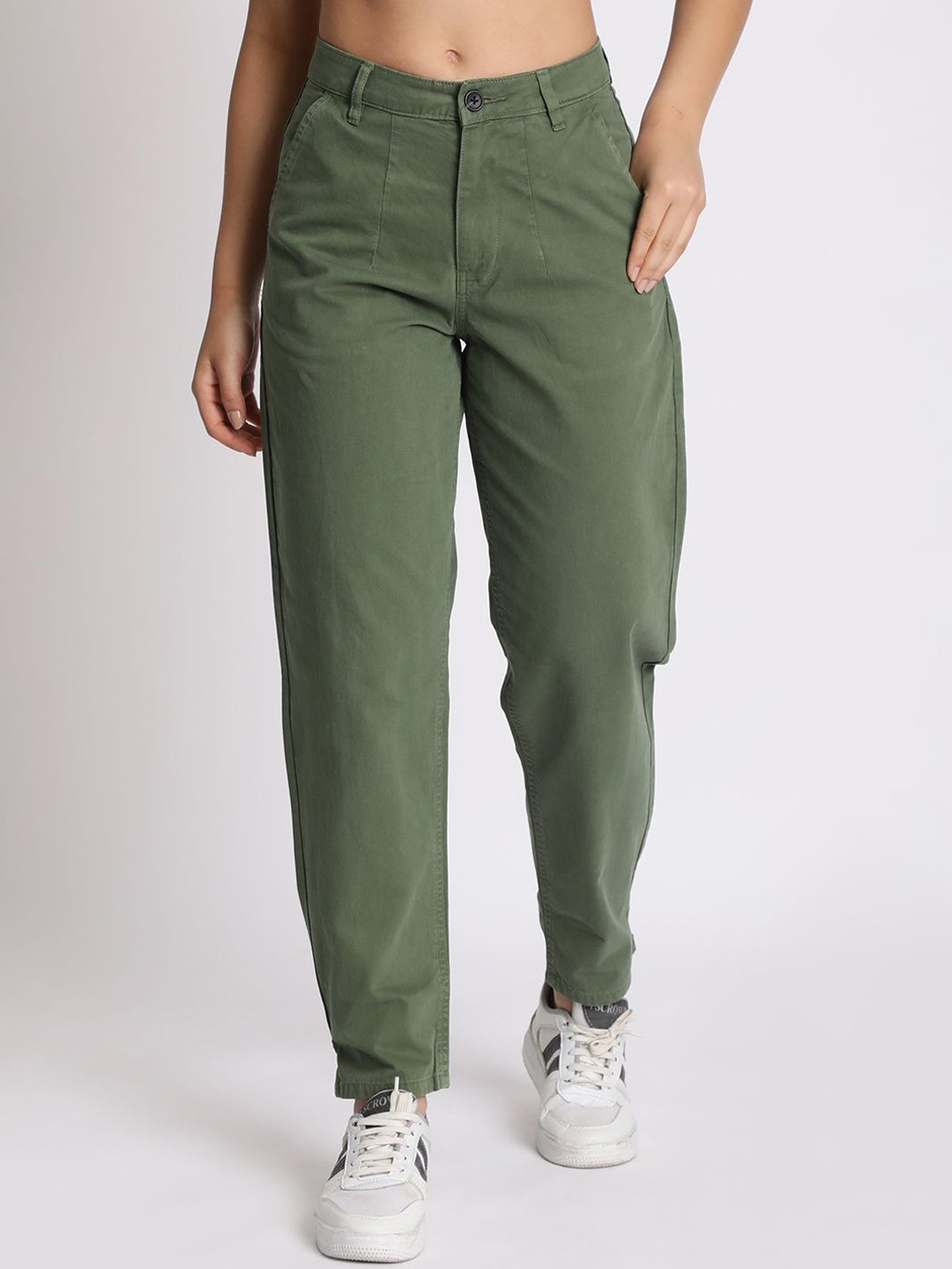

The Roadster Lifestyle Co Carrot-Fit Cargo Trousers, Green