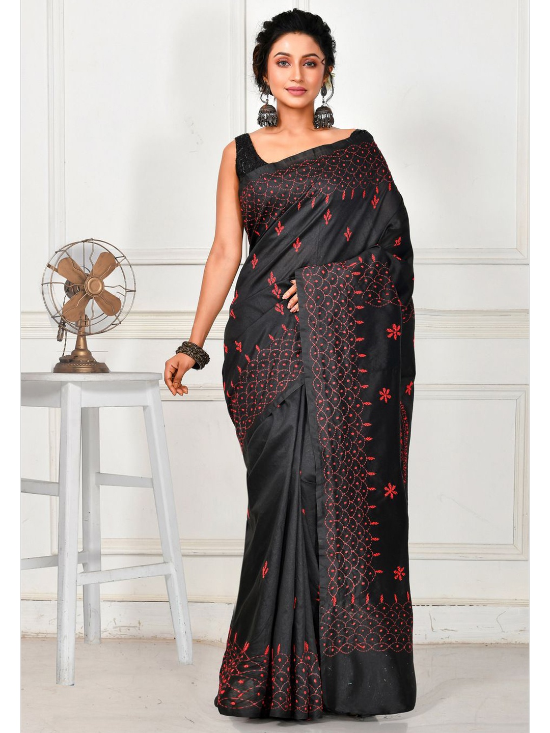 

Crochetin Woven Design Kantha Work Silk Blend Ready to Wear Saree, Black