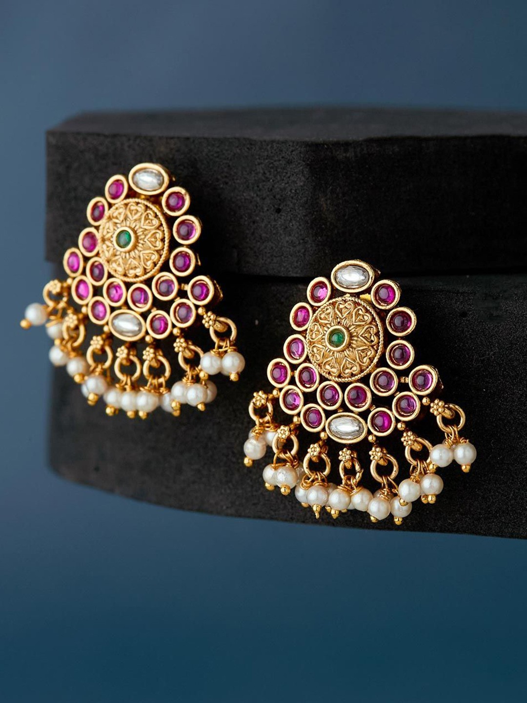 

Fabindia Contemporary Studs Earrings, Gold