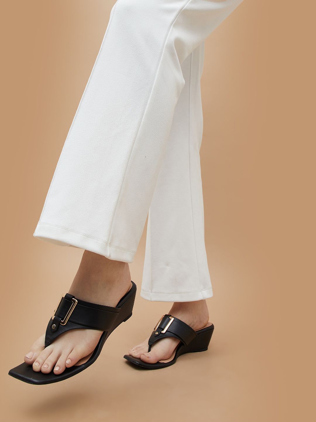 

CODE by Lifestyle Women Block-Heeled Sandal Heels, Black