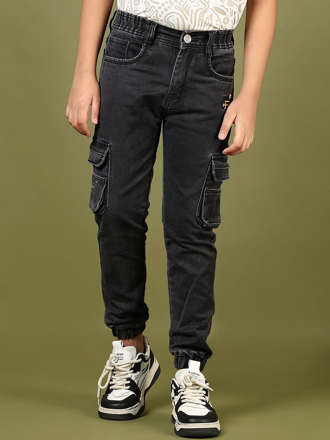 

V-Mart Boys Light Fade Jeans, Black