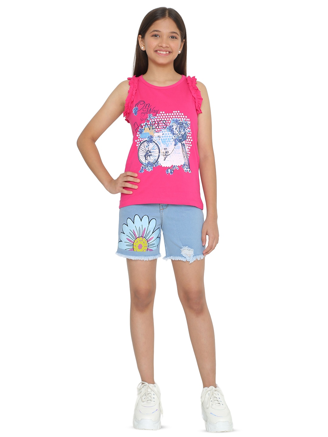 

TotzTouch Girls Printed T-shirt with Shorts, Pink