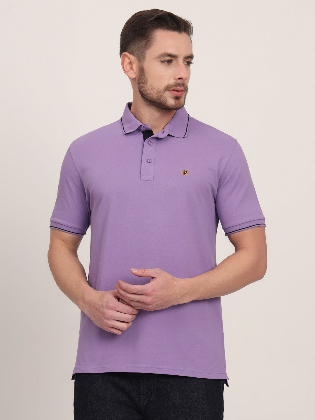 

JADE BLUE Men Polo Collar Applique Slim Fit T-shirt, Lavender