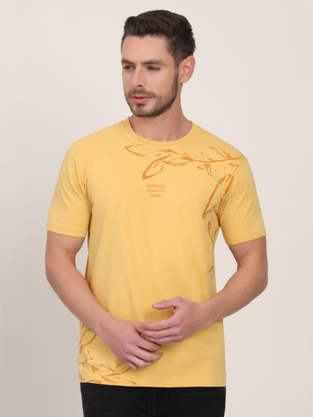 

JADE BLUE Men Printed Cut Outs Slim Fit T-shirt, Yellow