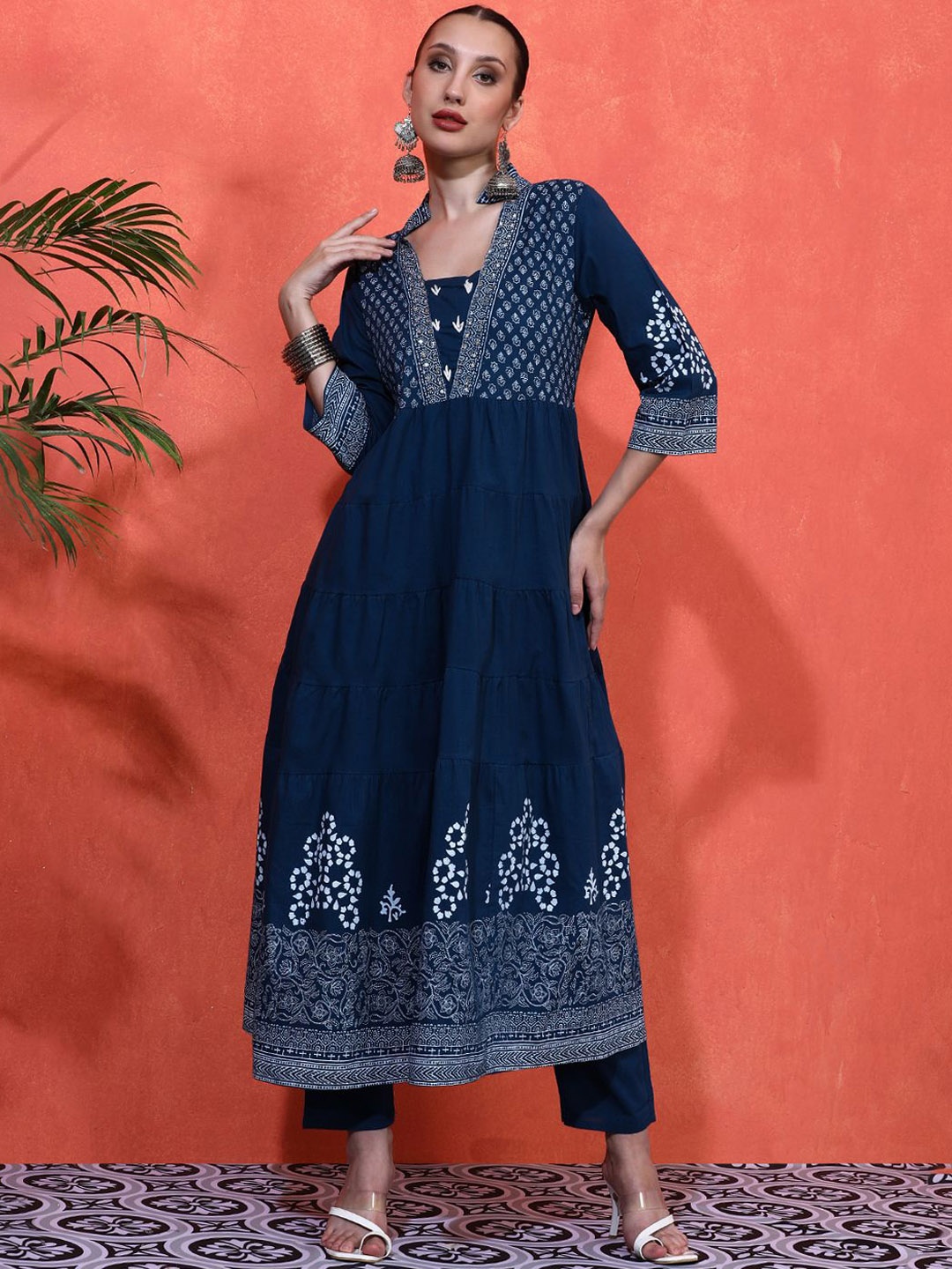 

Sangria Embroidered Pure Cotton A-Line Kurta & Trousers Sets, Navy blue