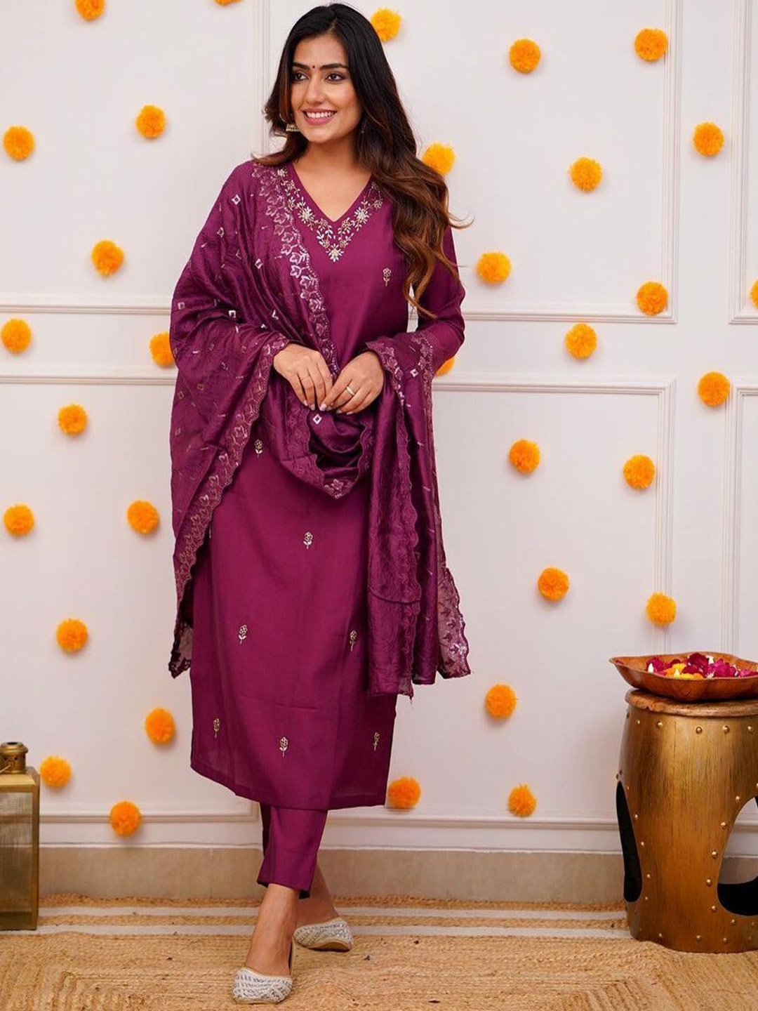 

ASCIIBLUES Women Ethnic Motifs Embroidered Regular Sequinned Kurta with Trousers & With Dupatta, Magenta