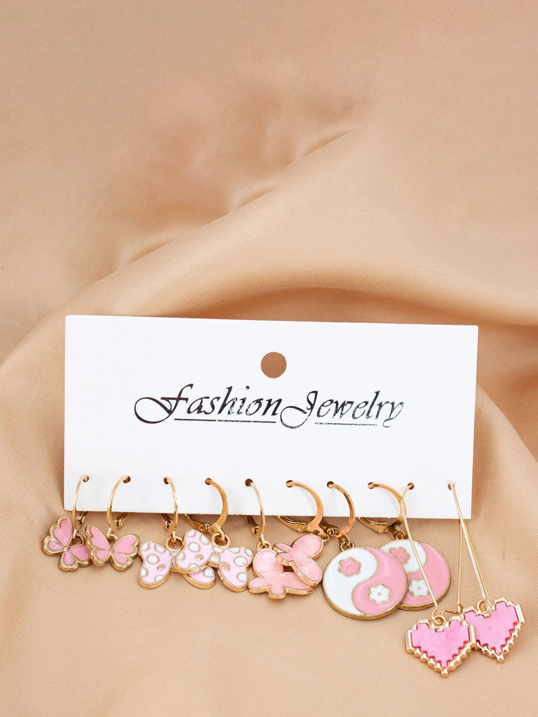

DressBerry Contemporary Hoop Earrings, Pink