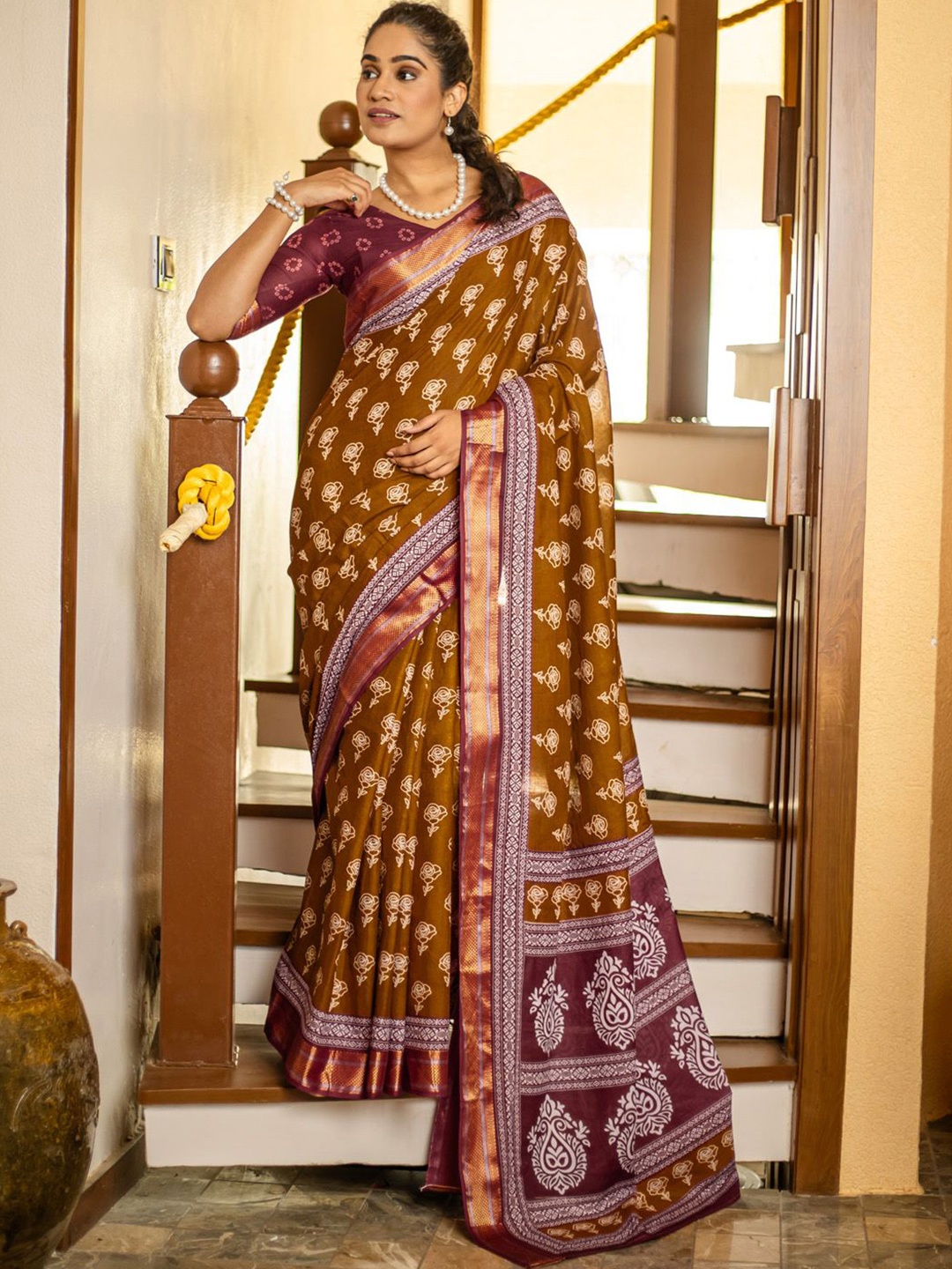 

KALINI Ethnic Motifs Zari Bagh Saree, Camel brown