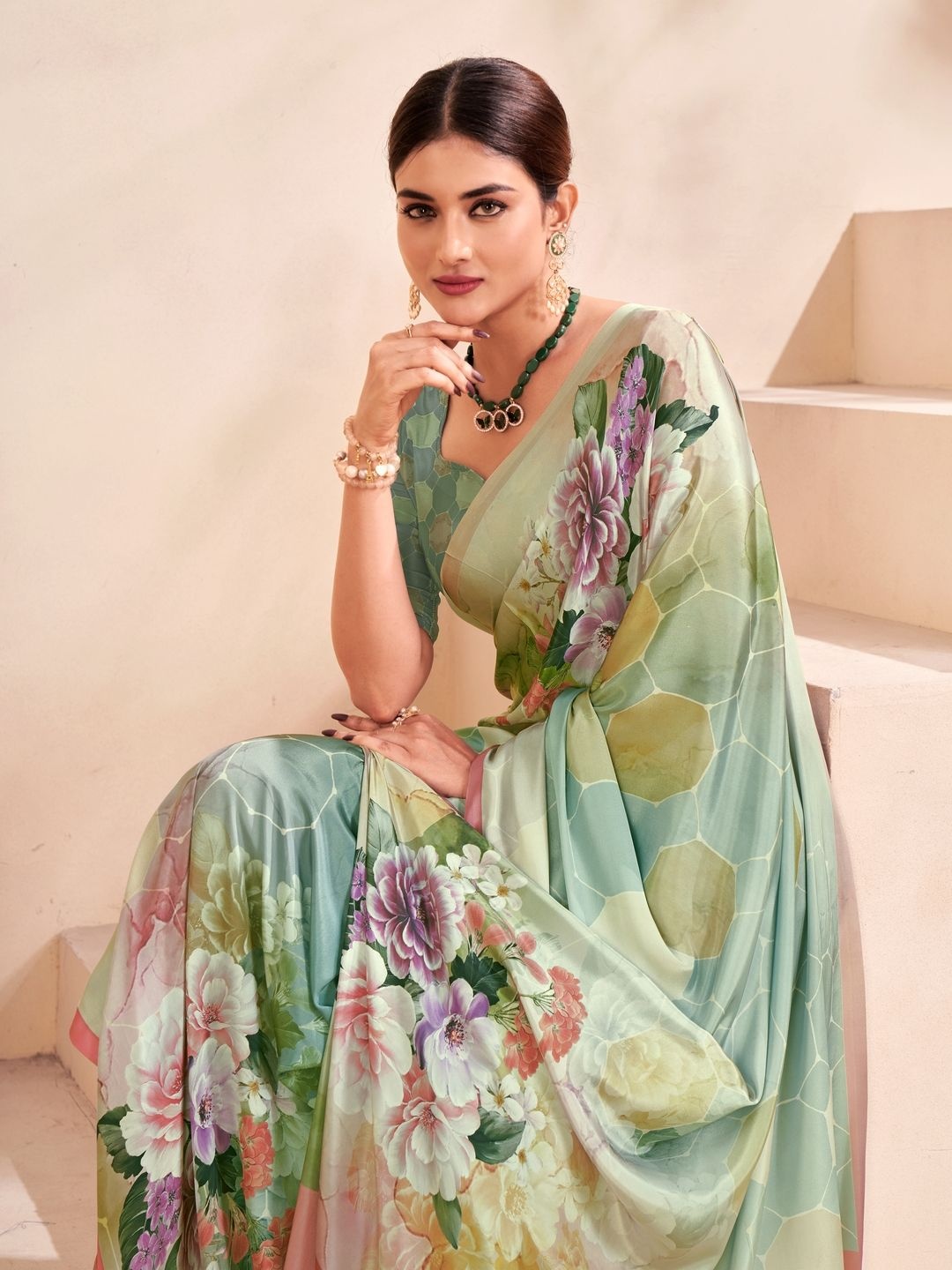 

Suha Floral Poly Crepe Saree, Green