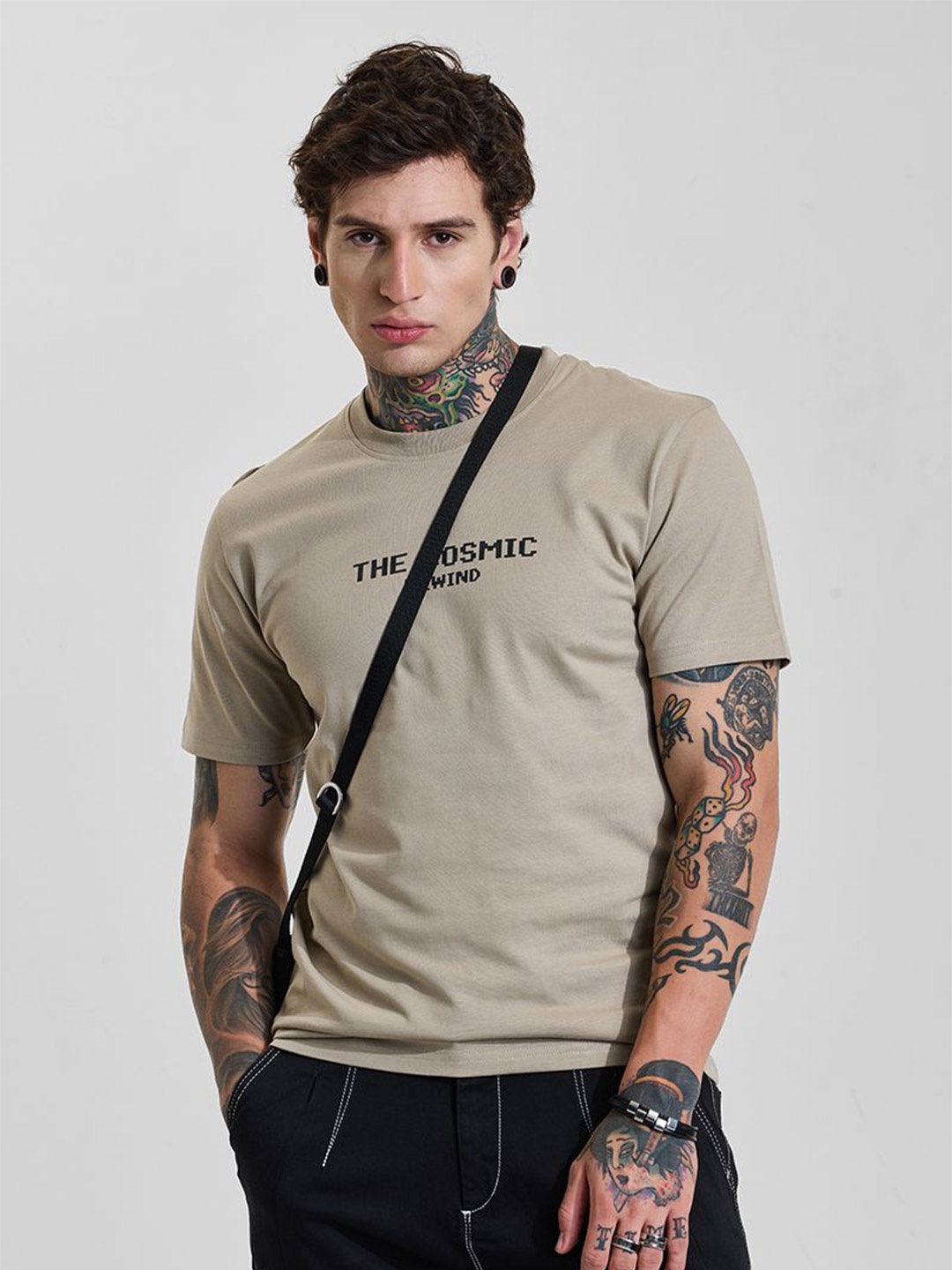 

Snitch Men Printed Slim Fit T-shirt, Beige