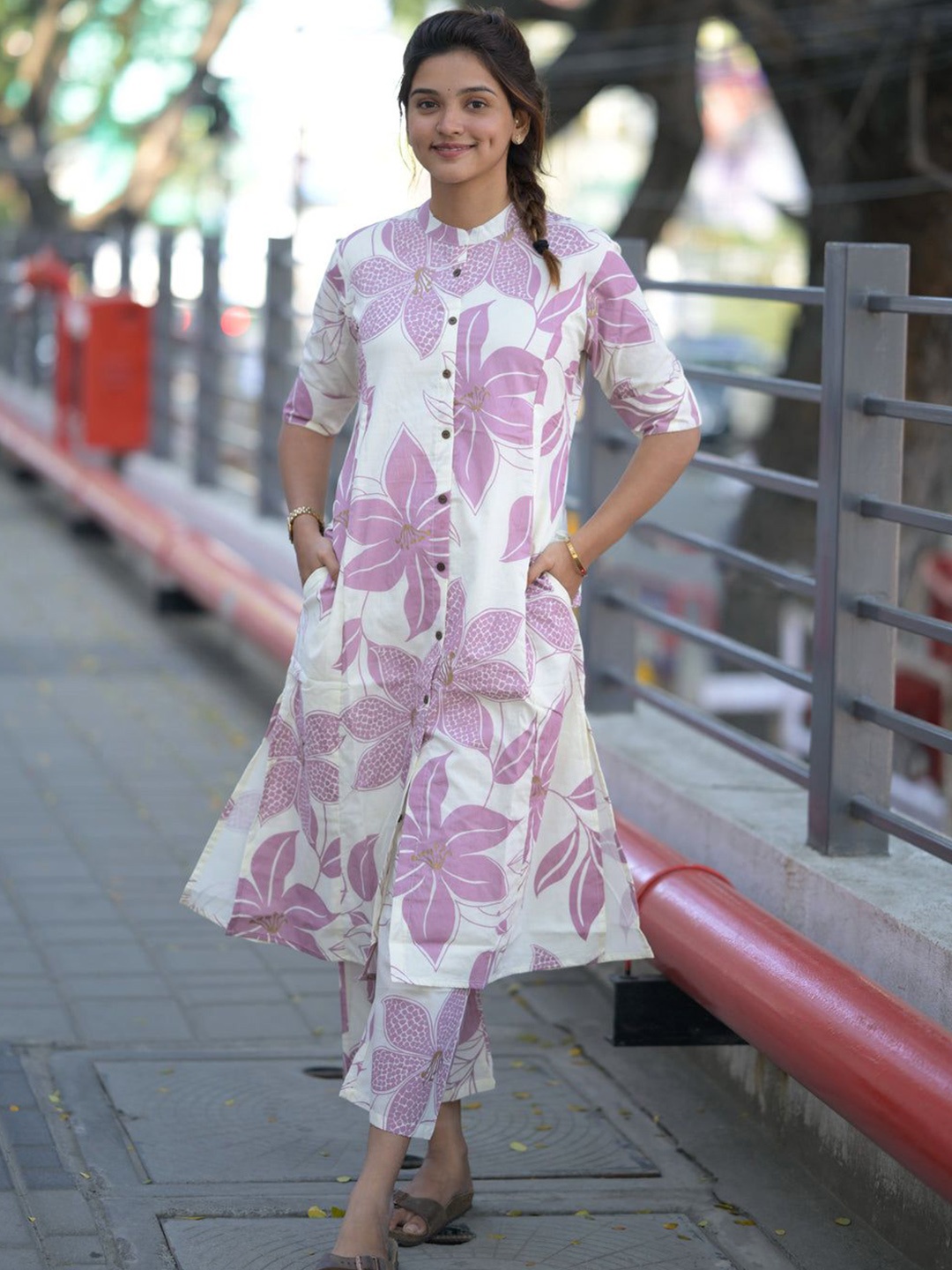 

Anni Designer Women Floral Printed Regular Kurta with Palazzos, Lavender