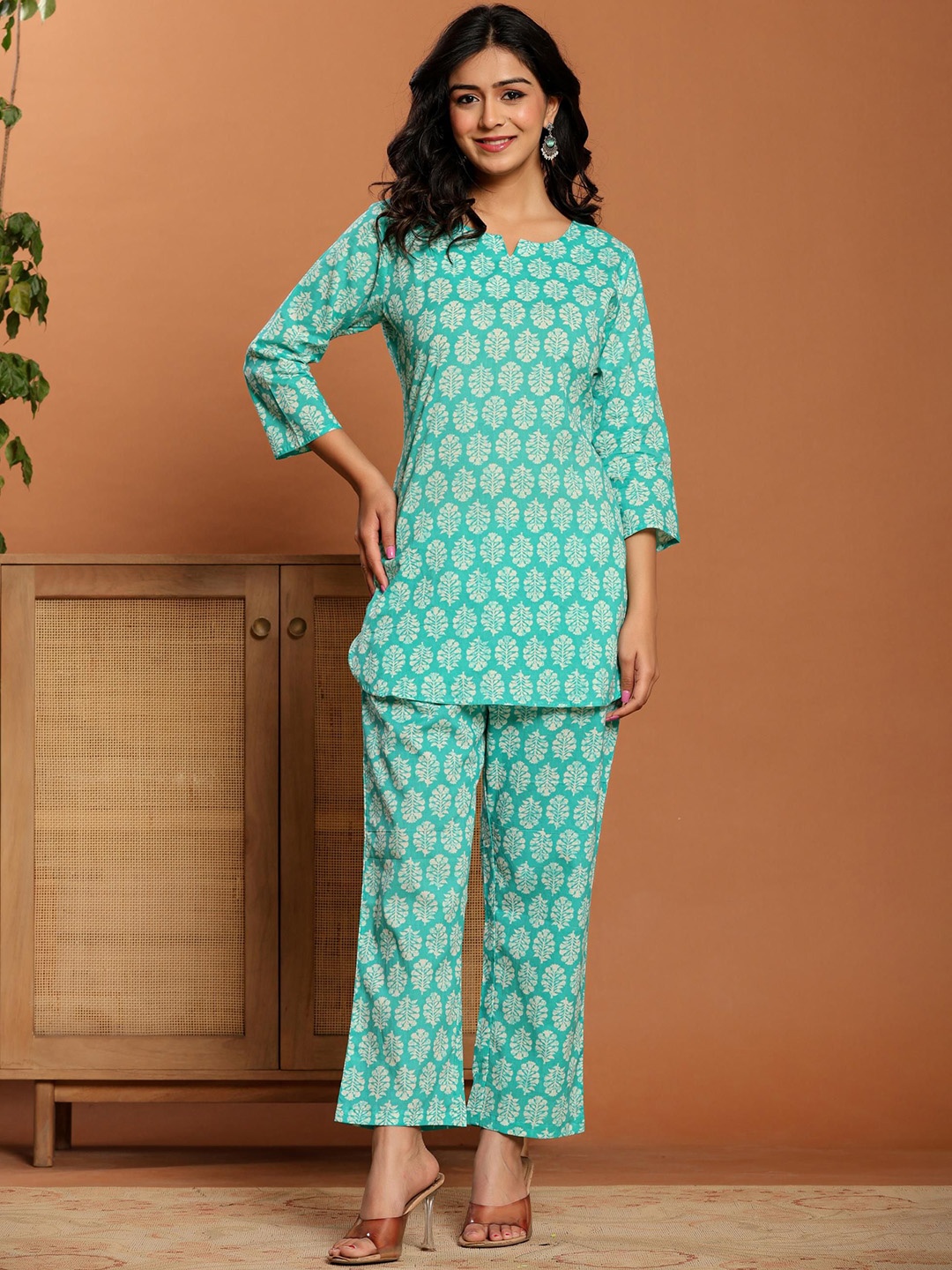 

Ragavi Printed Pure Cotton Round Neck Top With Trousers Co-Ords Set, Green