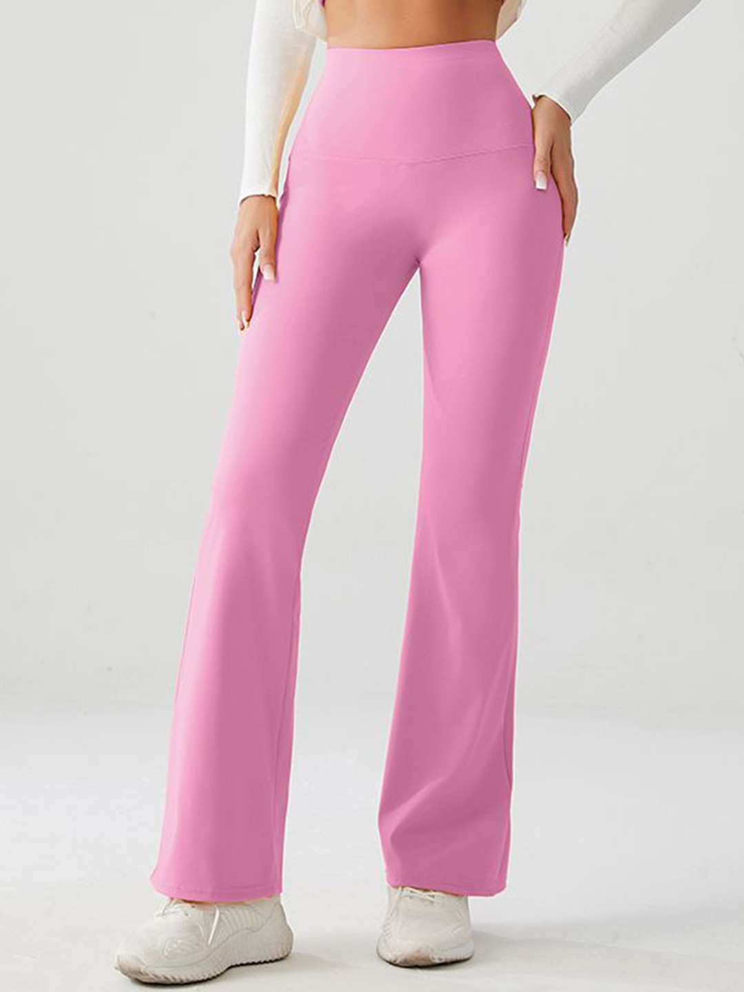 

XFyt Flared-Fit Ankle-Length Yoga Tights, Pink