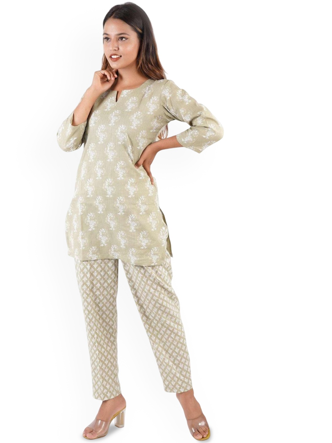 

Kaftanize Women Ethnic Motifs Printed Regular Kurta with Trousers, Green