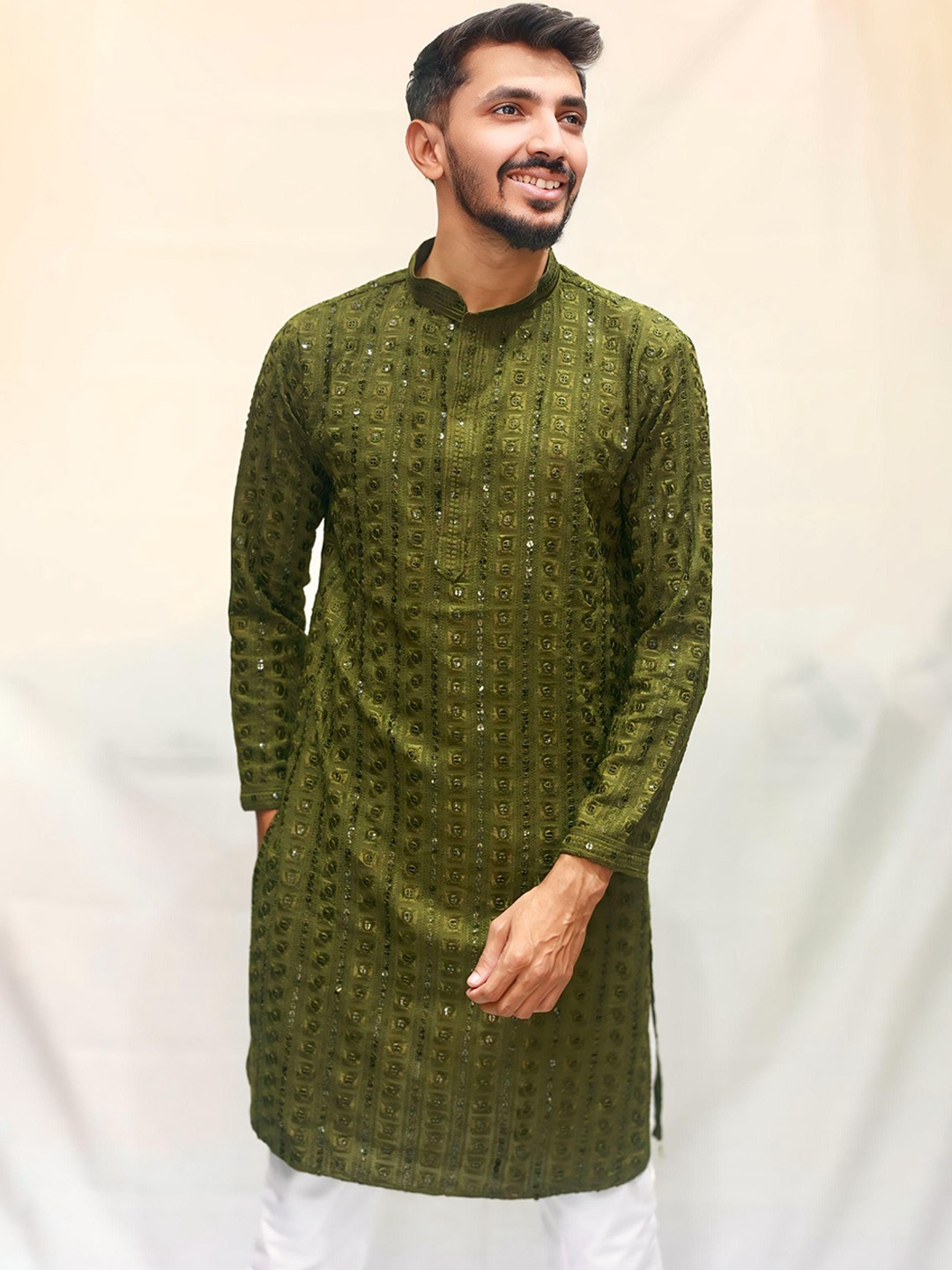 

BAESD Men Flared Sleeves Thread Work Kurta, Green