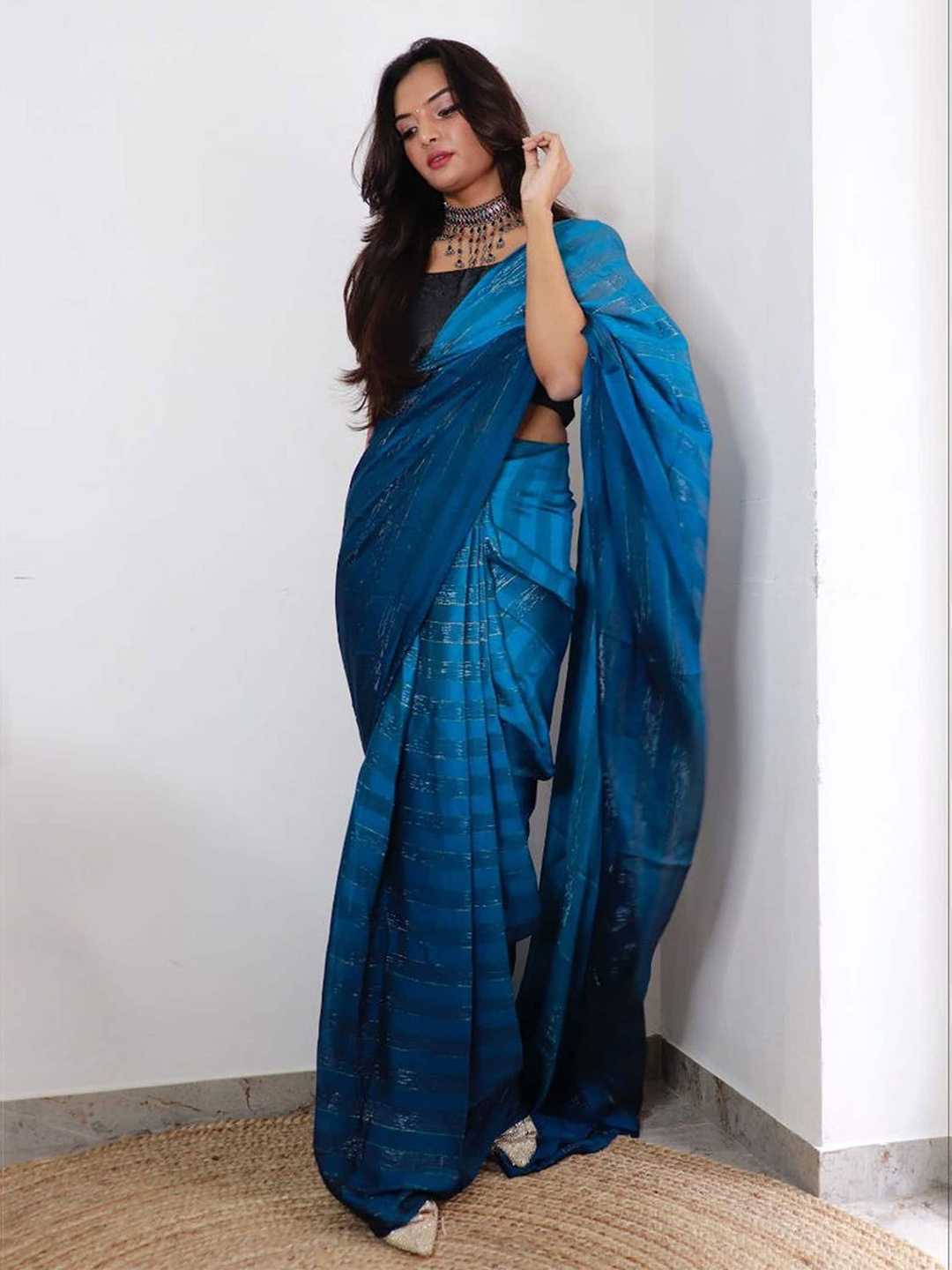 

HERE&NOW Striped Pure Chiffon Ready to Wear Jamdani Saree, Blue
