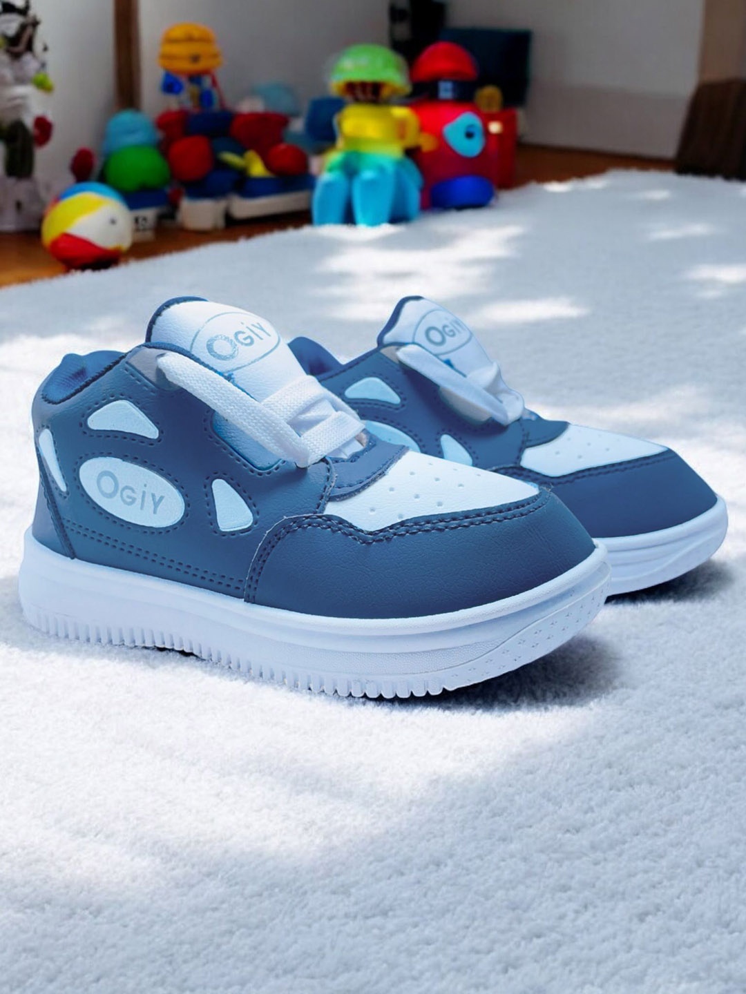 

FABBMATE Unisex Kids Slip-On Sneakers, Blue