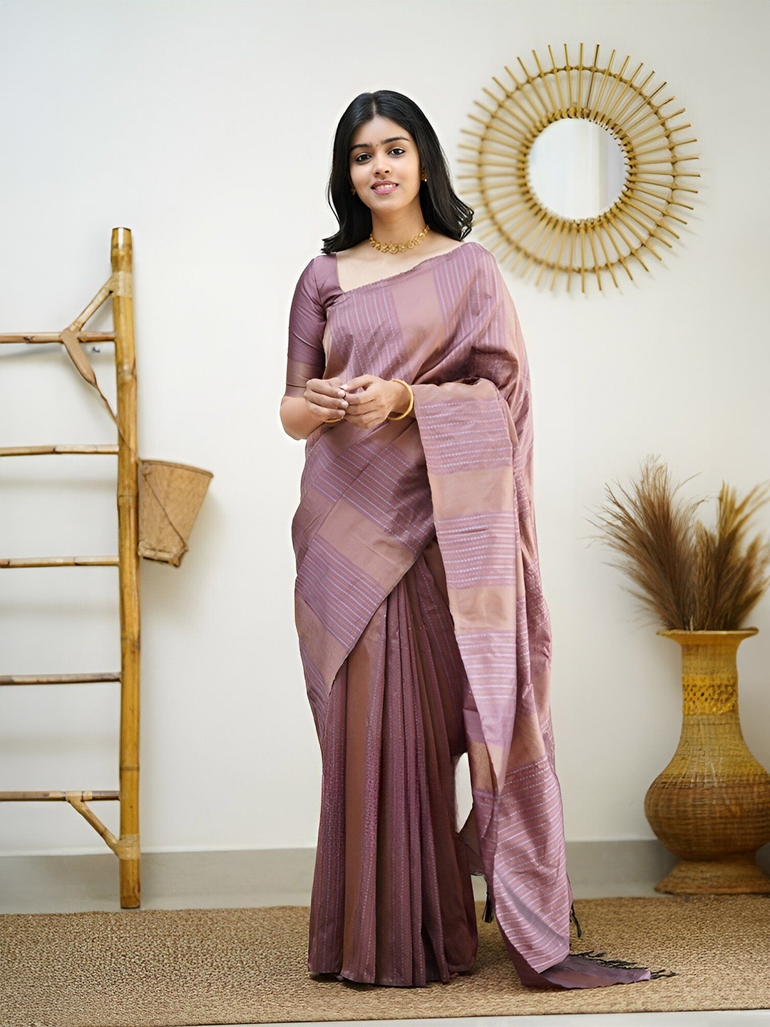 

Moda Rapido Woven Design Zari Silk Blend Banarasi Saree, Mauve