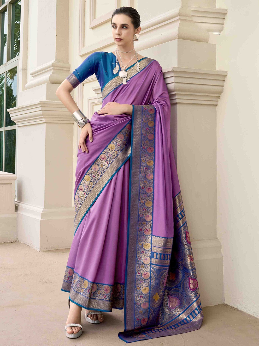 

Mitera Women Banarasi Woven Design Zari Silk Blend Saree, Lavender