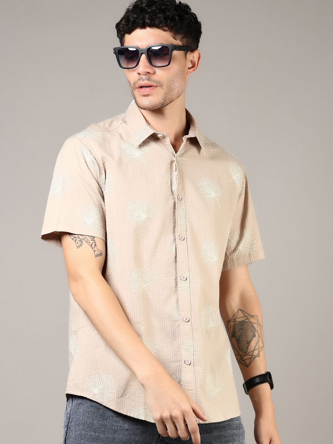 

V-Mart Men Opaque Printed Casual Shirt, Brown