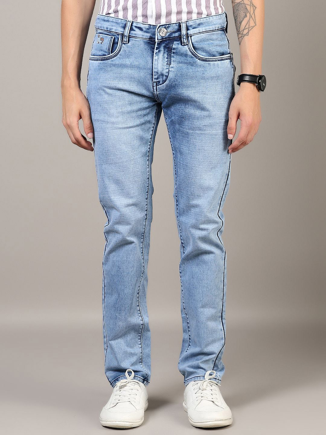 

V-Mart Men Slim Fit Light Fade Jeans, Blue