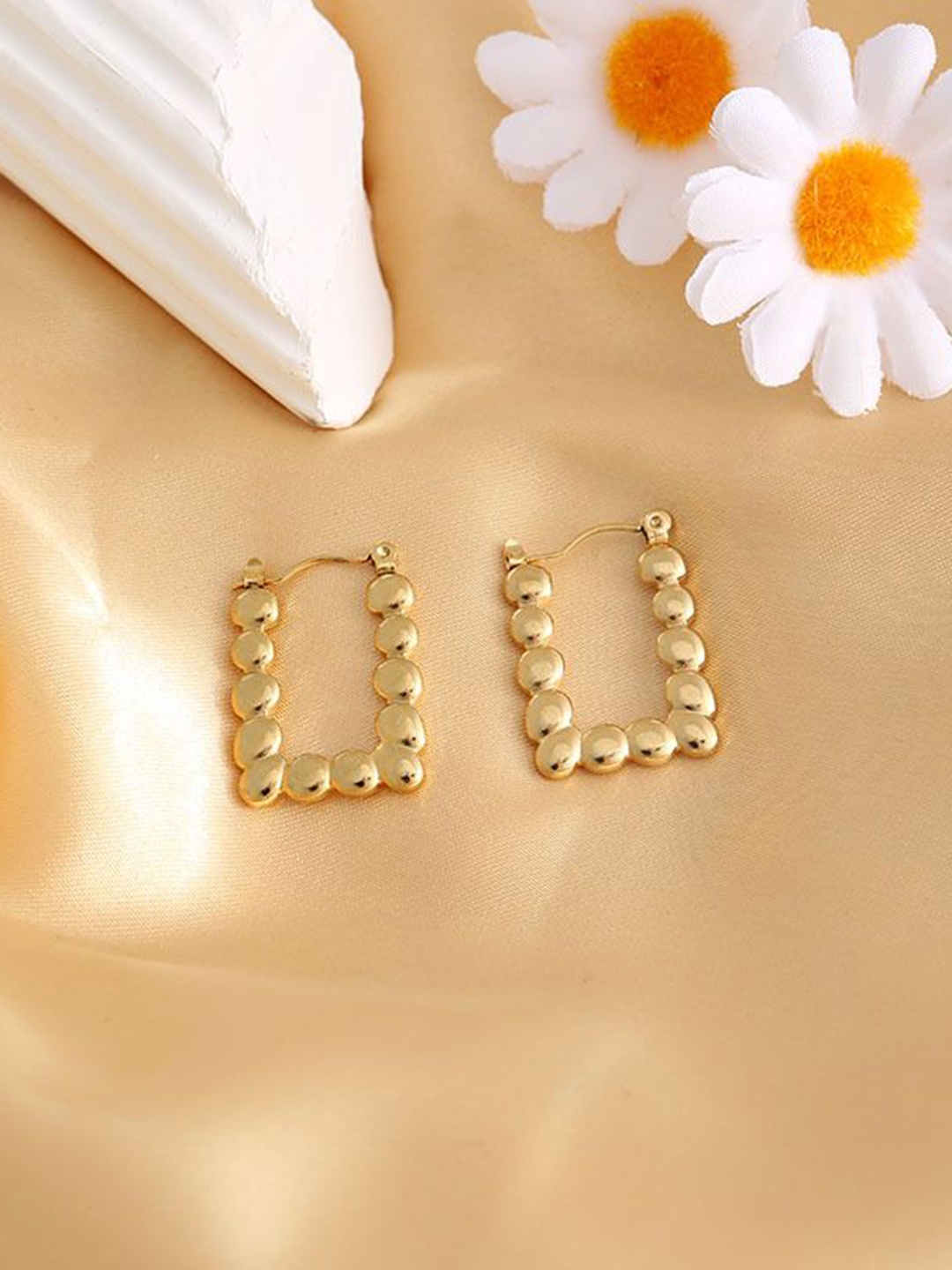 

DressBerry Square Hoop Earrings, Gold