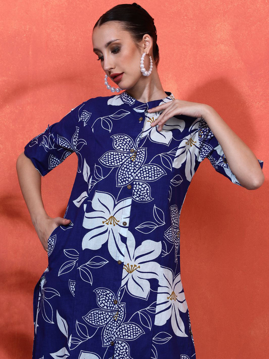 

Sangria Floral Printed Pure Cotton Straight Kurta & Palazzos Sets, Blue