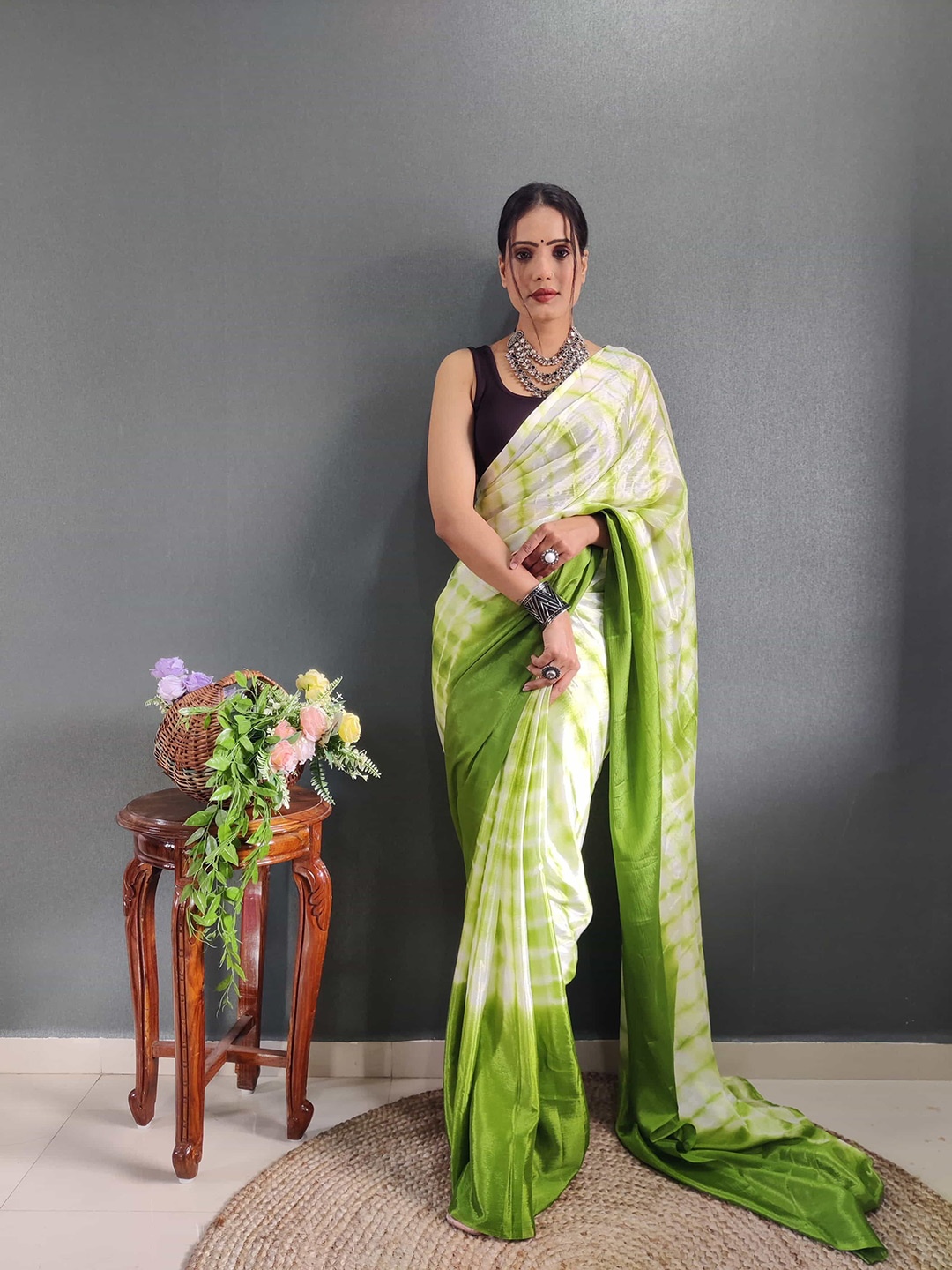 

HERE&NOW Tie and Dye Satin Ready to Wear Jamdani Saree, Green