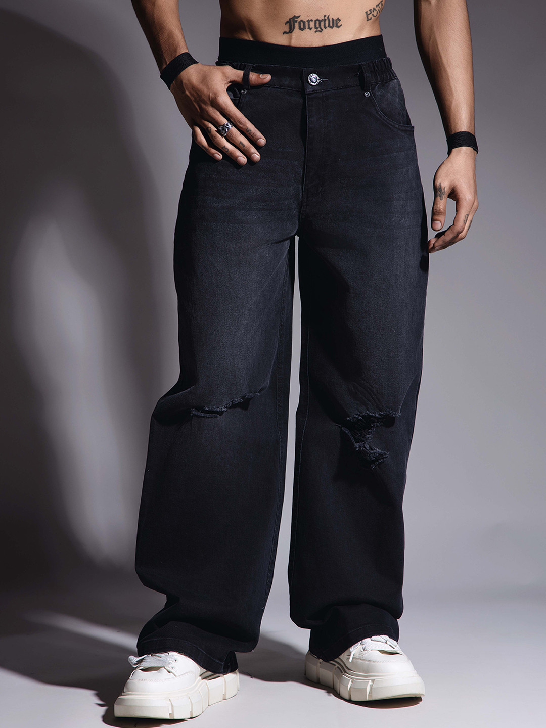 

HOP HEAD Unisex Comfort Straight Fit Slash Knee Light Fade Jeans, Black