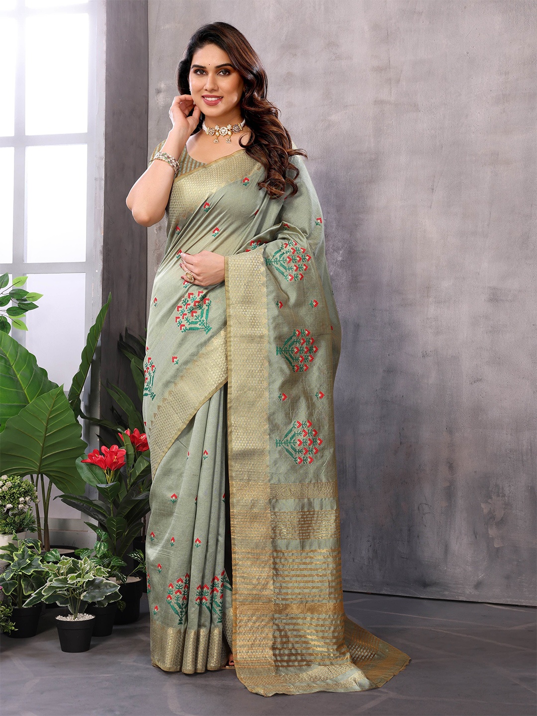 

Moda Rapido Floral Zari Kanjeevaram Saree, Sea green