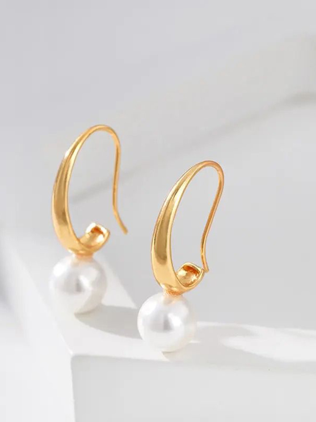 

DressBerry Teardrop Shaped Half Hoop Earrings, Gold