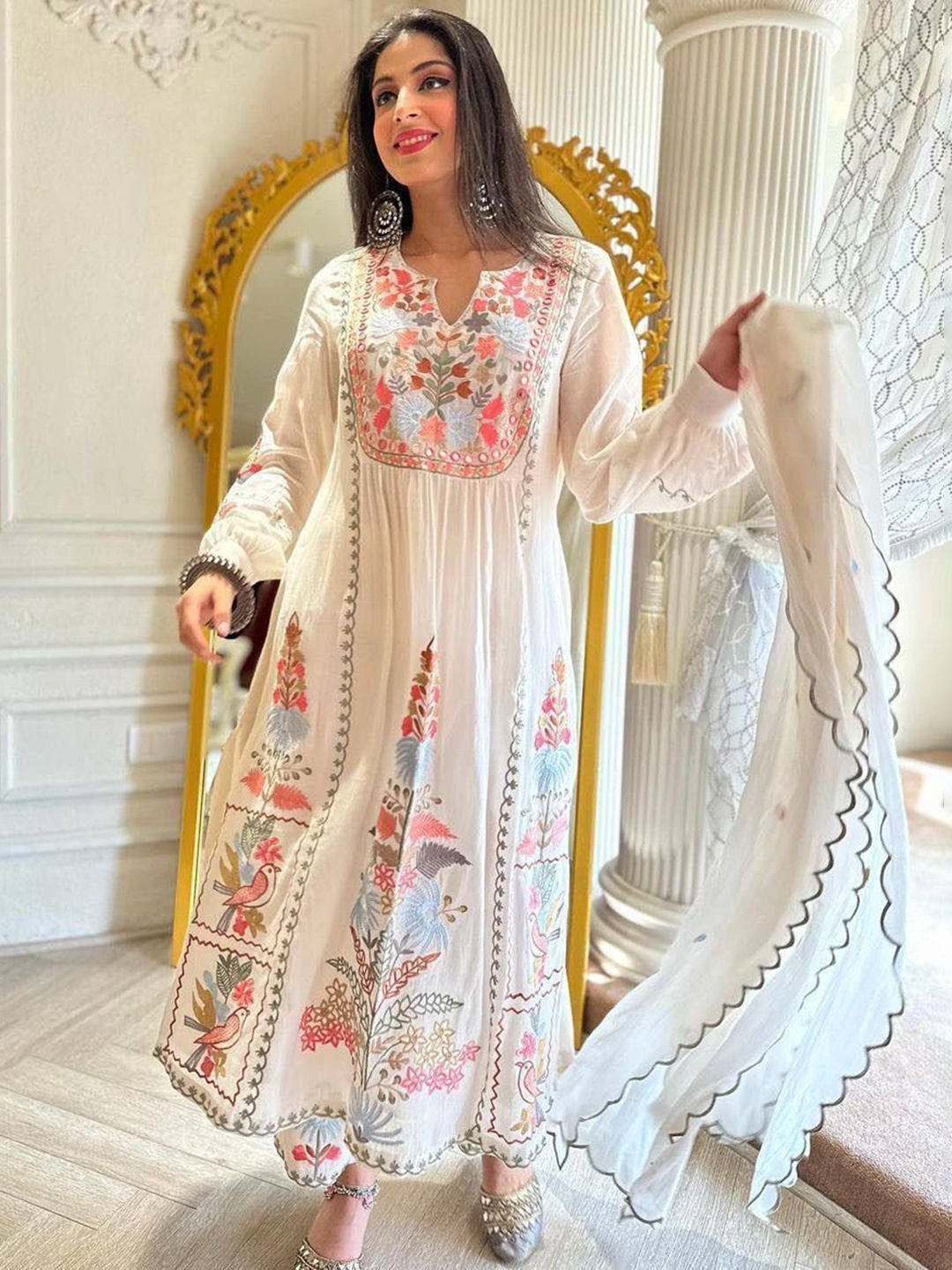 

BAESD Women Floral Embroidered Regular Kurta with Trousers & With Dupatta, White