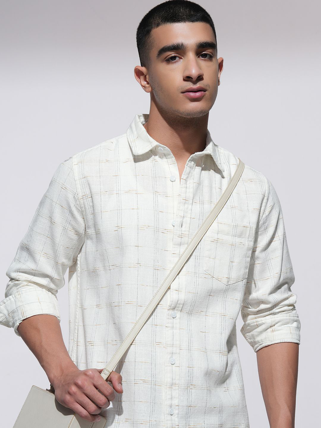 

HIGHLANDER Men Comfort Slim Fit Opaque Checked Casual Shirt, White