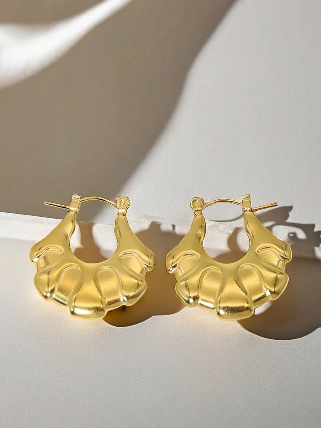 

DressBerry Geometric Hoop Earrings, Gold