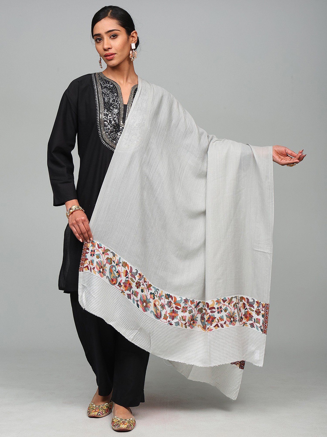 

Exotic India Women Floral Printed Shawl, Grey